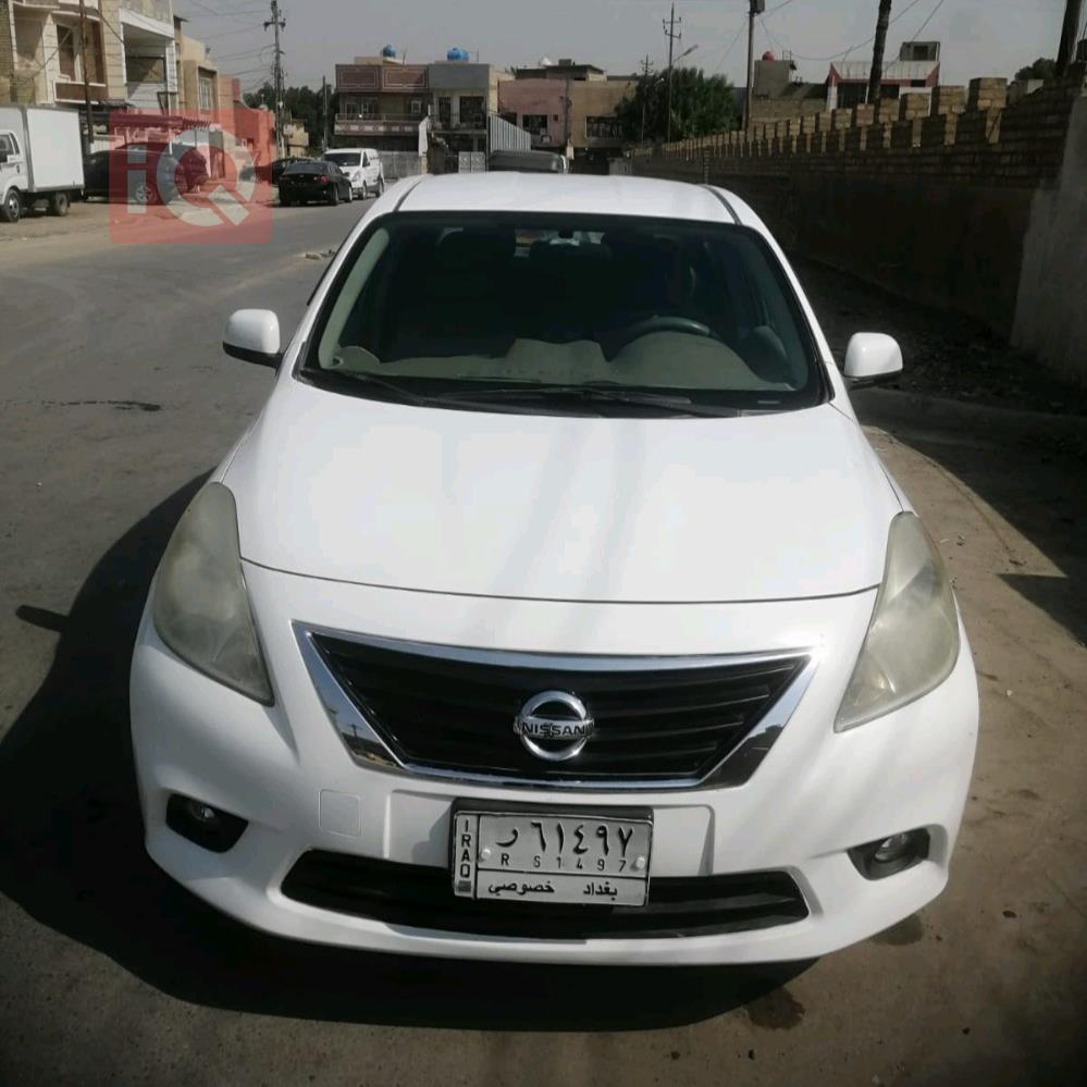 نيسان فيرسا